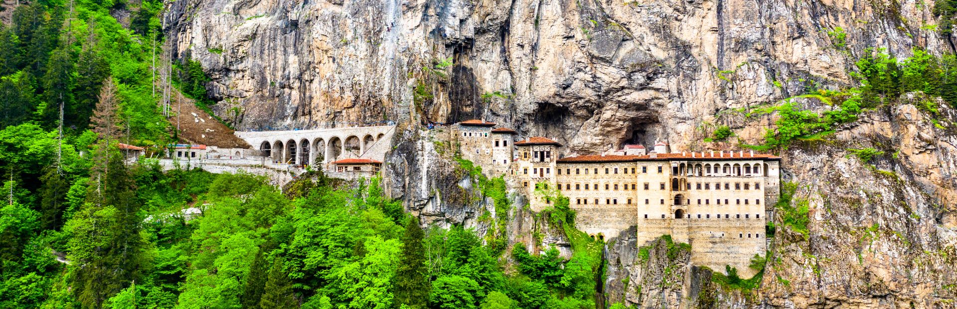 Istanbul Shuttle Here | Affordable, Reliable and Professional Airport Transfer Istanbul Shuttle Here | Affordable, Reliable and Professional Airport Transfer